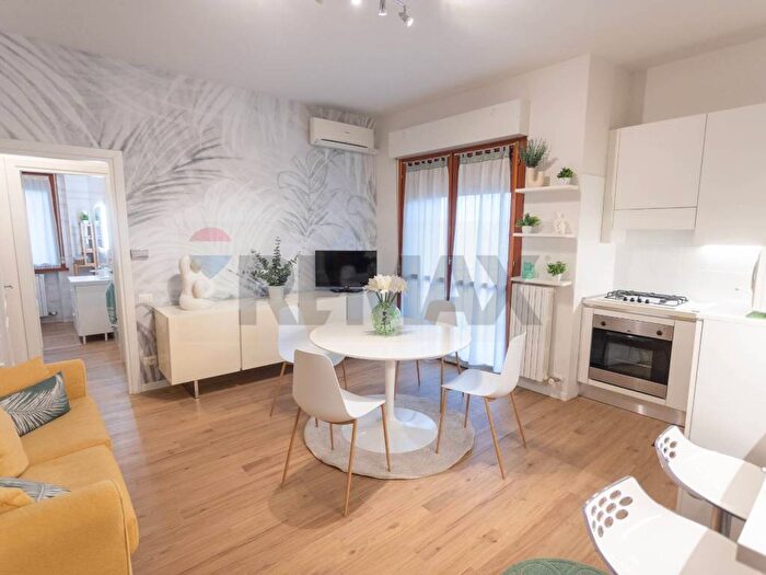 Appartamento bilocale in affitto in Via Don Alberto Carozza, Centro, Salsomaggiore Terme