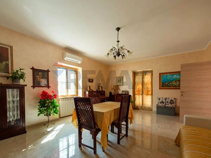 Casa trilocale in vendita in Via Colle Caroso, Palestrina