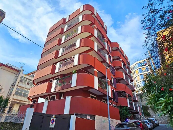 Appartamento con 5 locali in vendita in Via Setajoli, Messina
