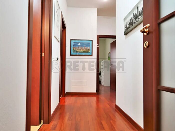 Appartamento con 5 locali in affitto in Via Battaglione Monte Berico, Vicenza