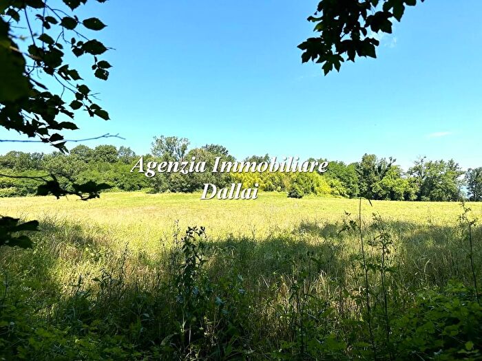 Casa con 15 locali in vendita in Via Sagginalese, Borgo San Lorenzo