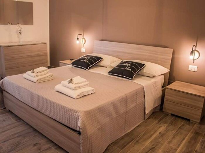 Appartamento bilocale in affitto in Via Bainsizza, Borgata Santa Lucia, Siracusa