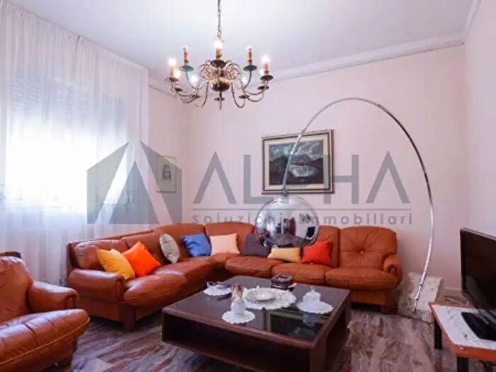 Casa con 6 locali in vendita in Via Vicoli, Ravenna