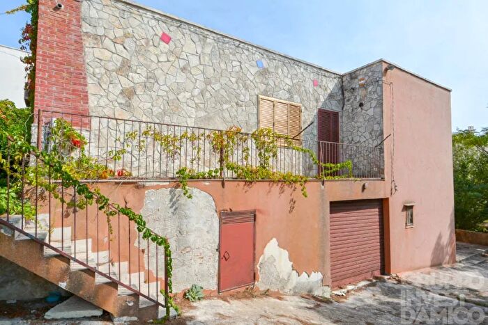 Appartamento in vendita in Contrada Pico Brindisi Cisternino, Cisternino