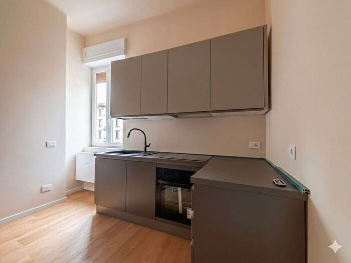 Appartamento bilocale in affitto in Via Resegone, Farini, Milano