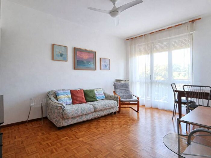 Appartamento bilocale in affitto in Viale Baracca, Centro, Arona