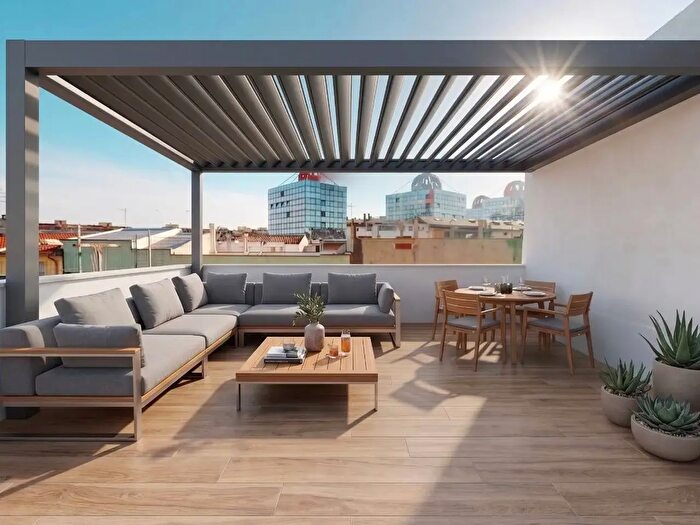 Appartamento trilocale in vendita in Via Tamburino Sardo, Cagliari