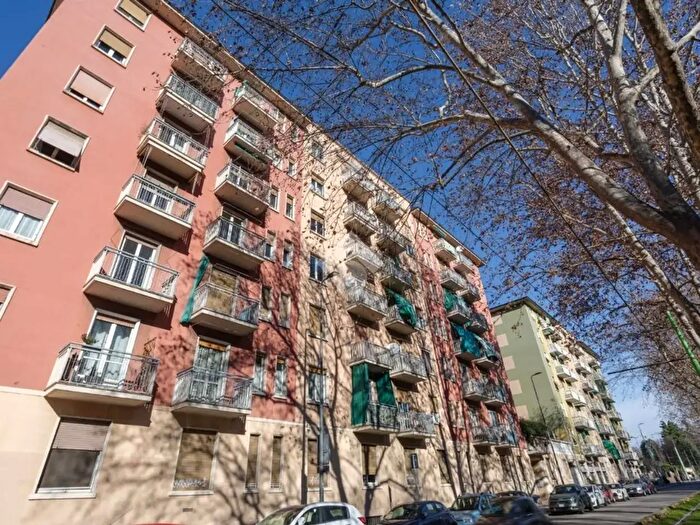 Appartamento quadrilocale in vendita in Viale Fulvio Testi, Milano