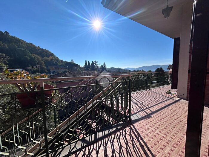 Casa con 5 locali in vendita in Via dei Molini, Sarzana