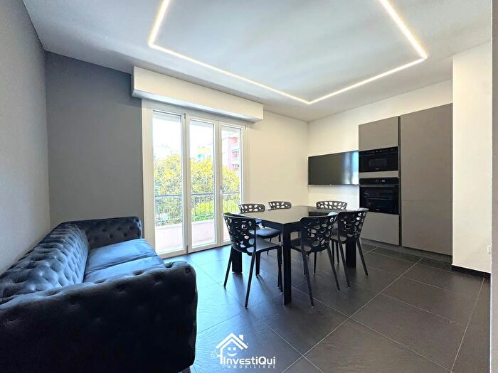 Appartamento trilocale in vendita in Piazza della Vittoria, Pietra Ligure