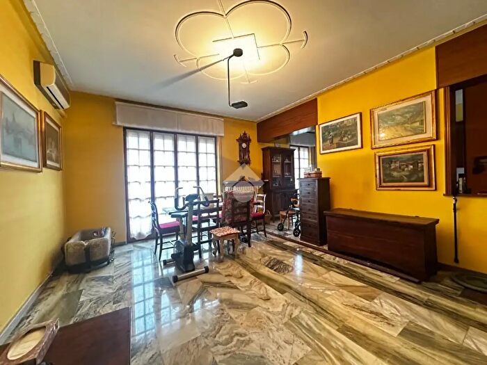 Appartamento trilocale in vendita in Via G Garibaldi, Albano SantAlessandro