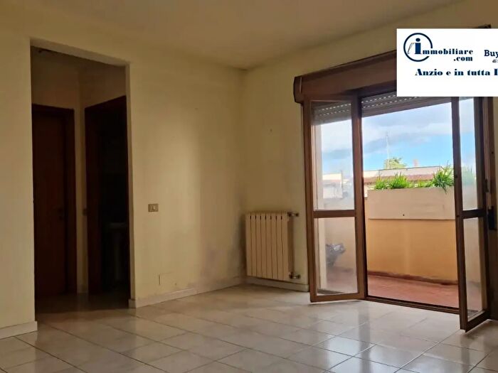 Appartamento trilocale in vendita in Via Santa Lucia Filippini, Nettuno