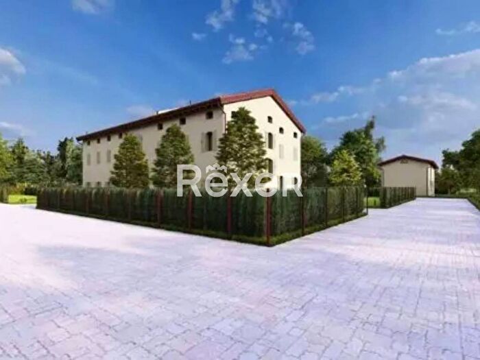 Casa con 6 locali in vendita in Via Valluzza, Centro, Nonantola