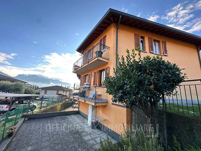 Appartamento quadrilocale in vendita in Via per Plesio, Menaggio