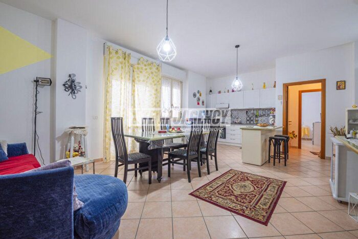 Appartamento trilocale in vendita in Via Michelangelo, Morrovalle