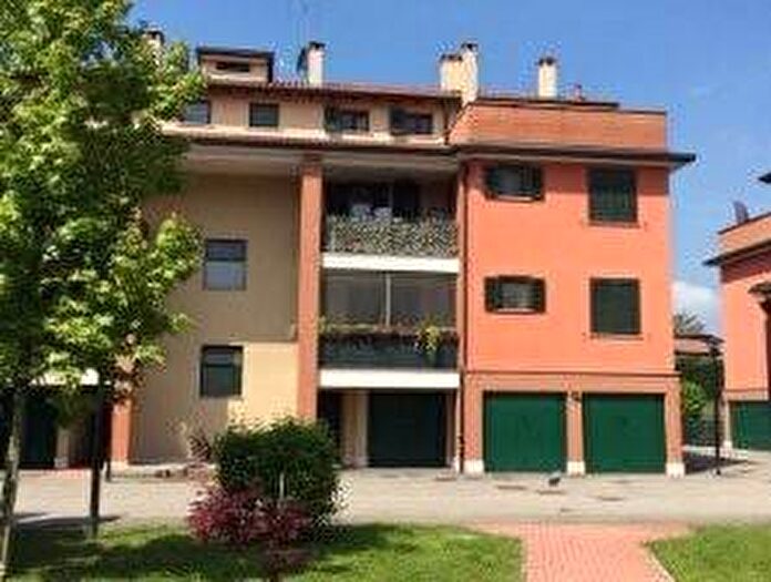 Appartamento trilocale in affitto in Via Emilio Gino Segrè, Certosa di Pavia