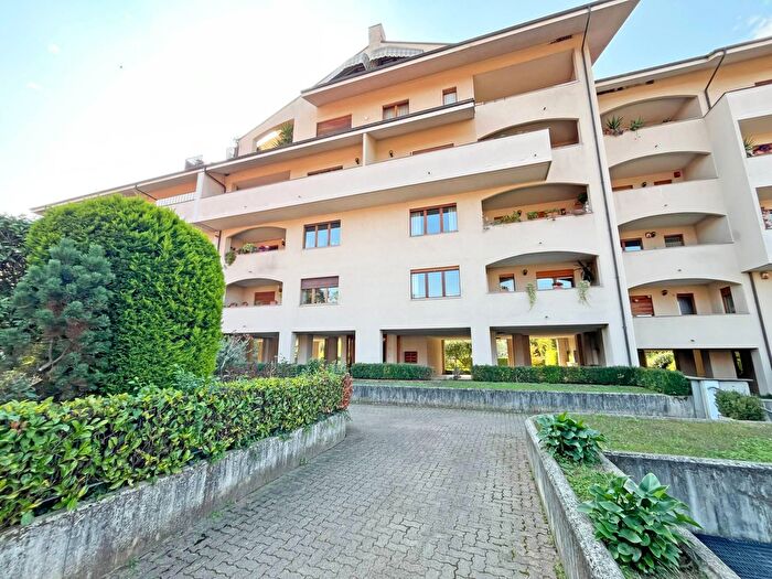 Appartamento trilocale in vendita in Stradale Orbassano B, Pinerolo