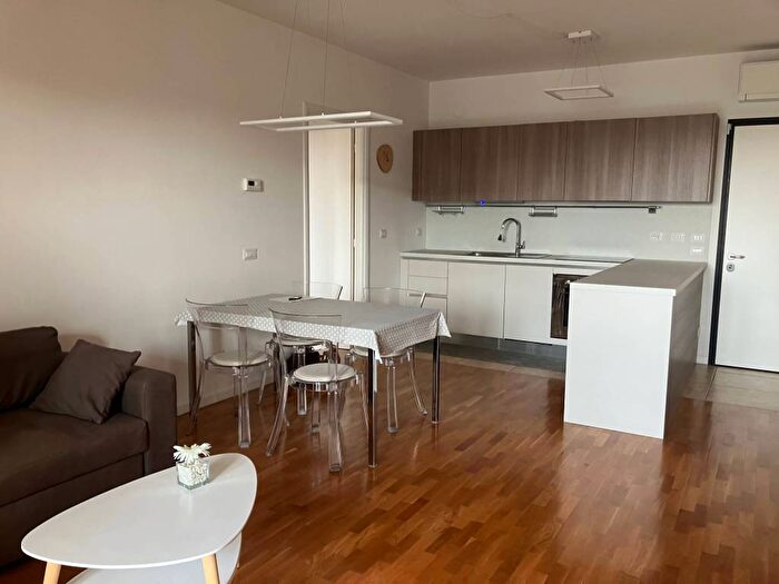 Appartamento bilocale in affitto in Via Fratelli Rota, Longuelo, Bergamo