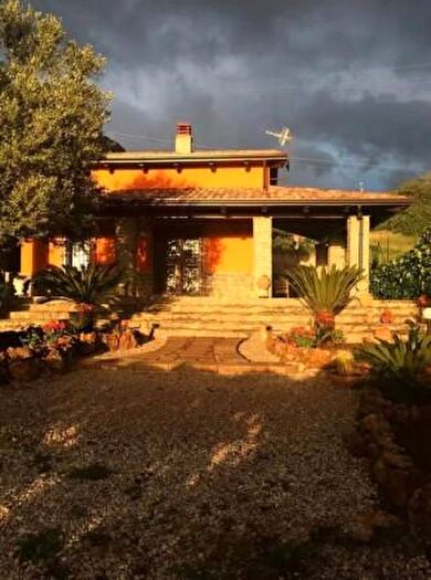 Casa trilocale in vendita in Via Piana, Giungano