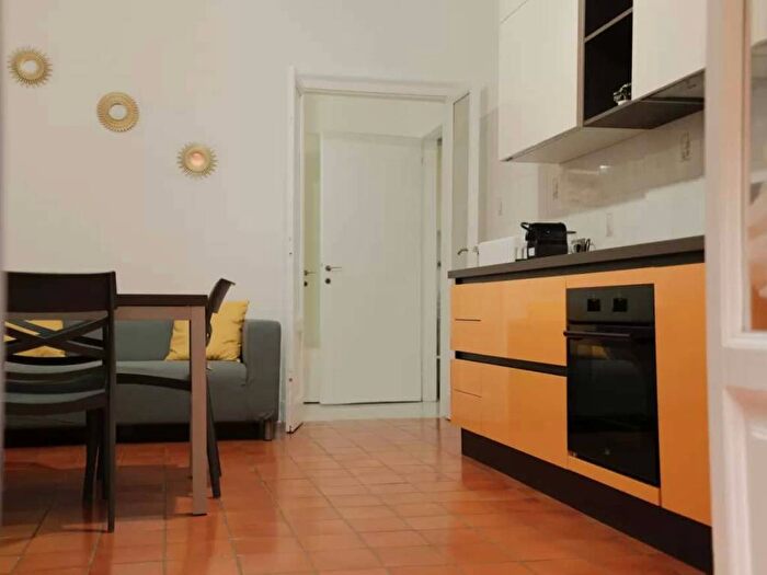 Appartamento bilocale in affitto in Via Paolo e Luigia Arpesani, Plebisciti Susa, Milano