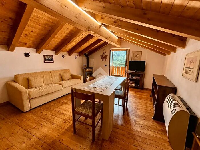 Appartamento bilocale in vendita in Via Ercavallo, Ponte Di Legno