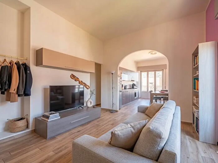 Appartamento trilocale in vendita in Via Lucania, Palermo