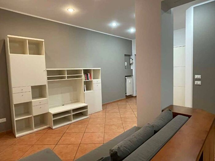 Appartamento trilocale in affitto in Via del Fusaro, Washington, Milano