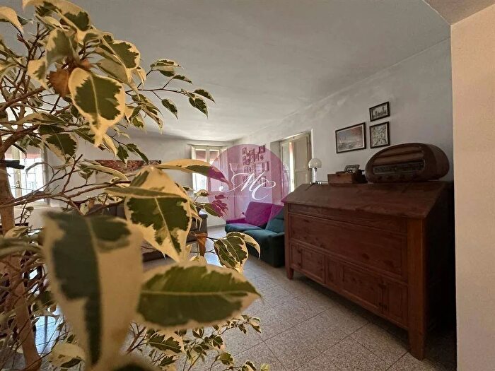 Casa con 11 locali in vendita in Via Olindo Guerrini Ravenna, Ravenna