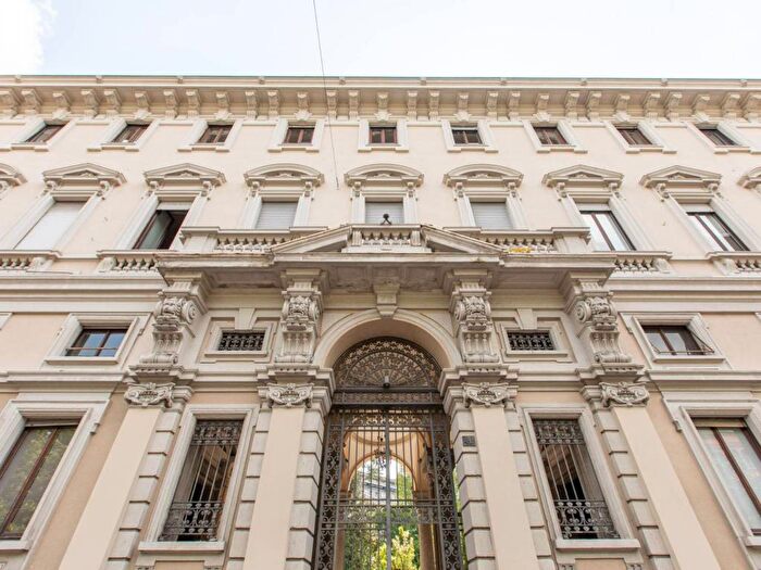 Appartamento bilocale in affitto in Corso Venezia, Palestro, Milano