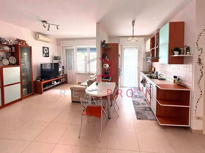 Appartamento trilocale in vendita in Via S Giacomo, Laives