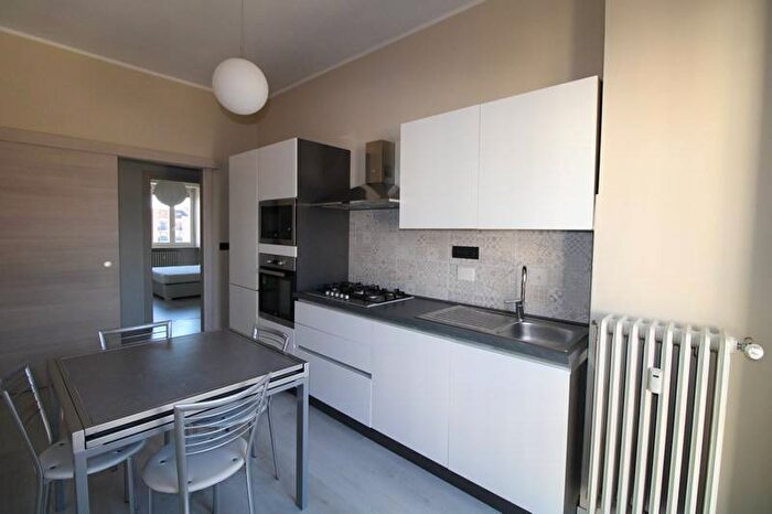Appartamento trilocale in affitto in Via Principi di Piemonte, Centro, Bra