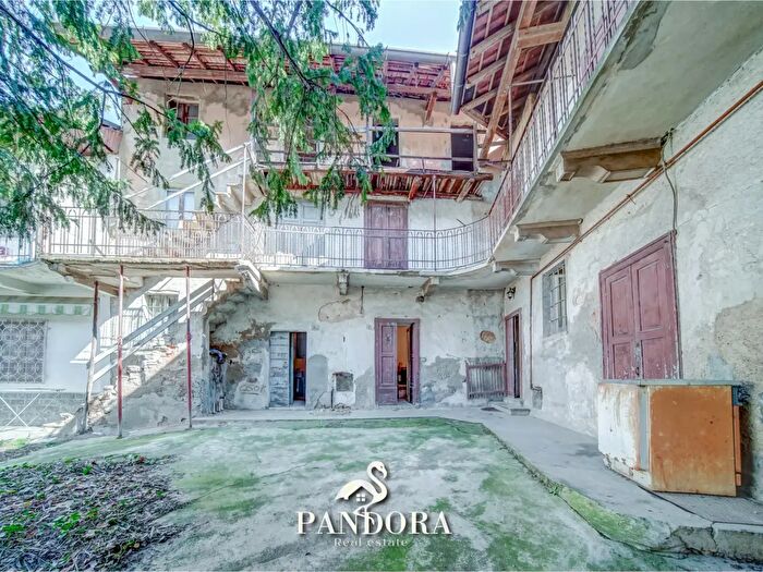 Casa in vendita in Via Felice Cavallotti, Cardano Al Campo