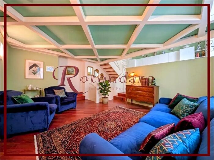 Appartamento quadrilocale in affitto in Via XX Settembre, Milano