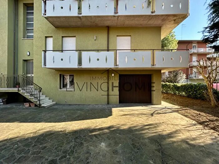 Appartamento con 5 locali in vendita in Via Abetone, Cesena