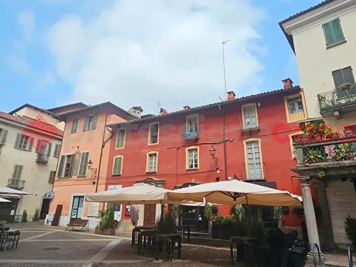 Appartamento quadrilocale in affitto in Piazza Verdi, Pinerolo