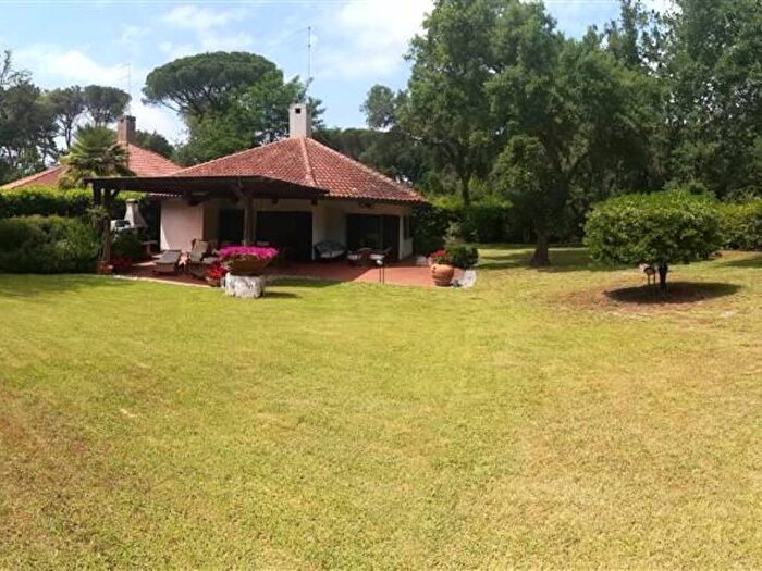 Casa con 6 locali in affitto in Via del Pozzino, Punta Ala, Castiglione della Pescaia