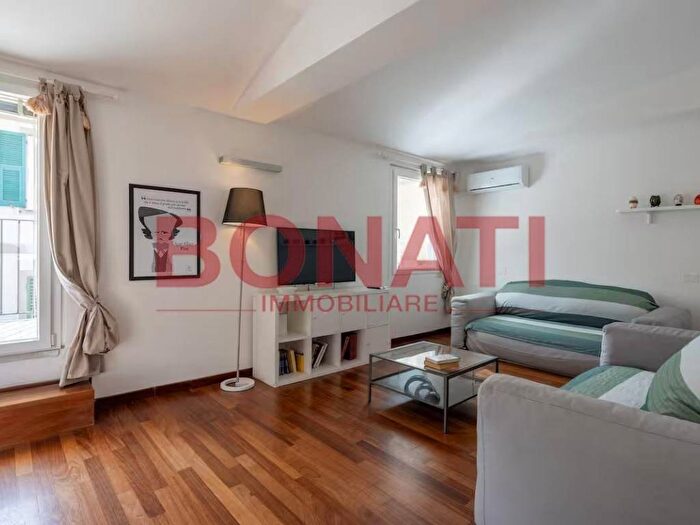 Appartamento trilocale in affitto in Via del Prione, Centro Storico, La Spezia