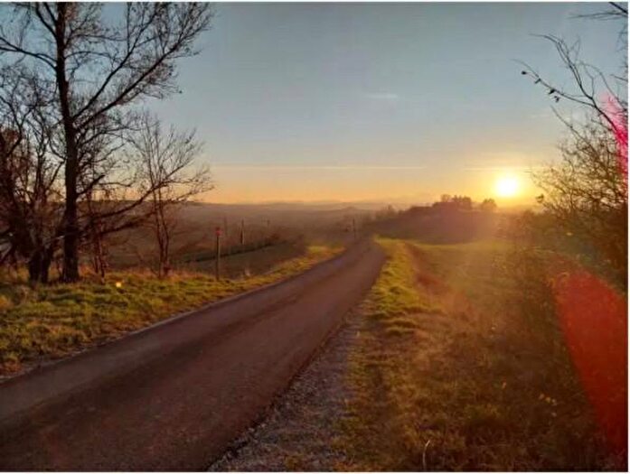 Casa con 6 locali in vendita in Contrada Santa Lucia Snc, Agugliano