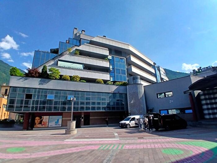 Appartamento bilocale in affitto in Largo Alberto Pedrini, Centro, Sondrio