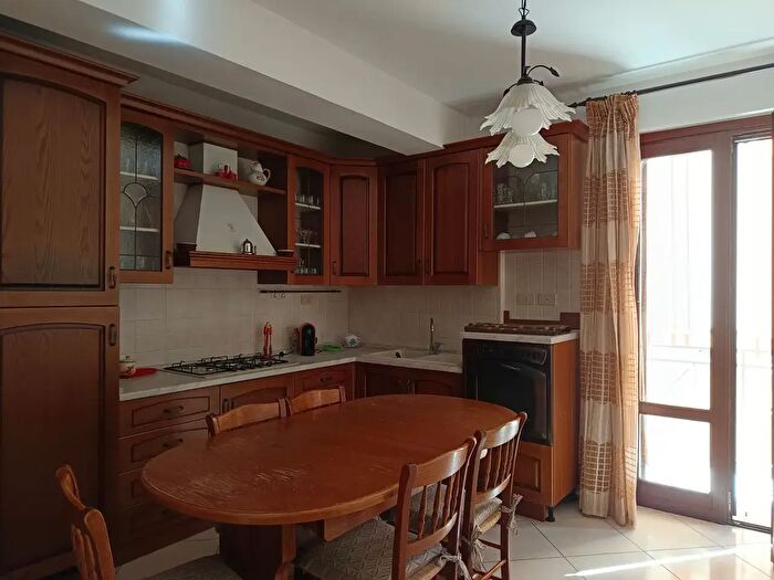 Appartamento con 6 locali in vendita in Castellammare Del Golfo