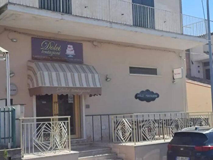 Casa quadrilocale in vendita in Parata, Sessa Aurunca