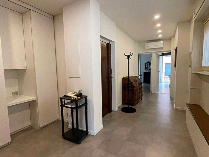 Appartamento bilocale in affitto in Via Ulisse Aldrovandi, Morgagni, Milano