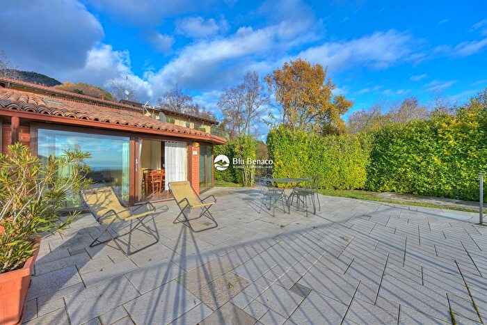 Appartamento trilocale in vendita in Localita Grumer, Tignale