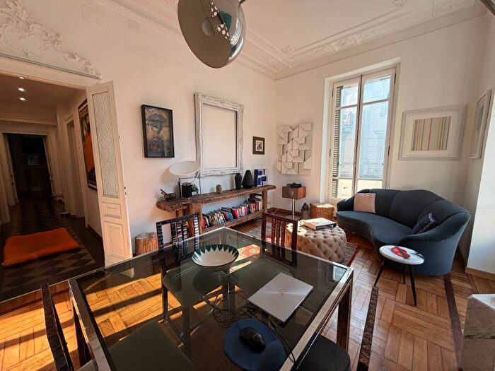 Appartamento con 5 locali in affitto in Via Amedeo Peyron, San Donato, Torino