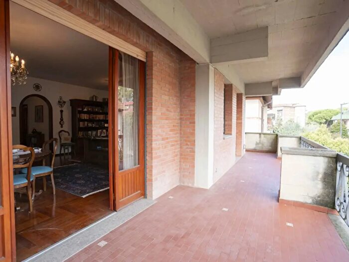 Appartamento con 5 locali in vendita in Via Marche, Grosseto