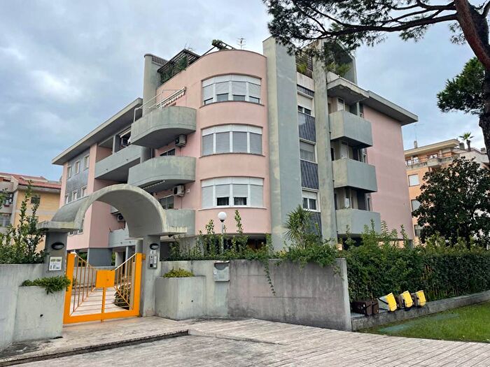 Appartamento bilocale in affitto in Via B Marcello, Q, Latina