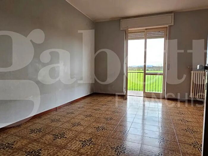 Appartamento trilocale in vendita in Via San Salvatore, Casorezzo