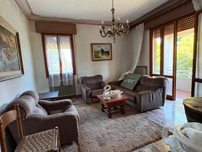 Casa con 9 locali in vendita in Via Roma, Fosso'