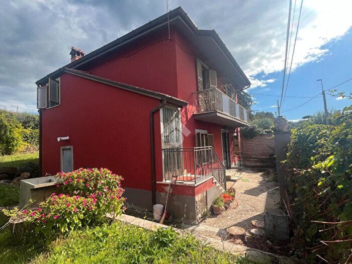 Casa con 5 locali in vendita in Via delle Colonnelle, Gallicano Nel Lazio