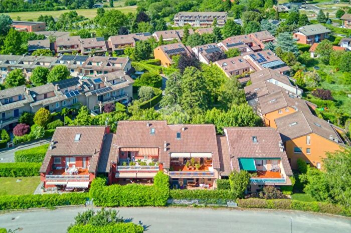 Appartamento con 6 locali in vendita in Le Fronde Corso Laghi, Buttigliera Alta